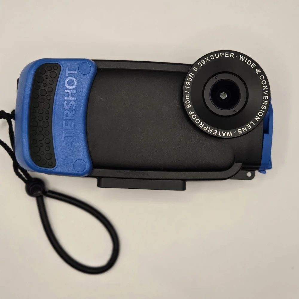 Blue and Black Underwater Wide Conversion LensWatershot Pro Case For IPhone 6/6s